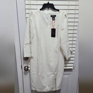 Women's White V-Neck Dress..Sz 14...NEW